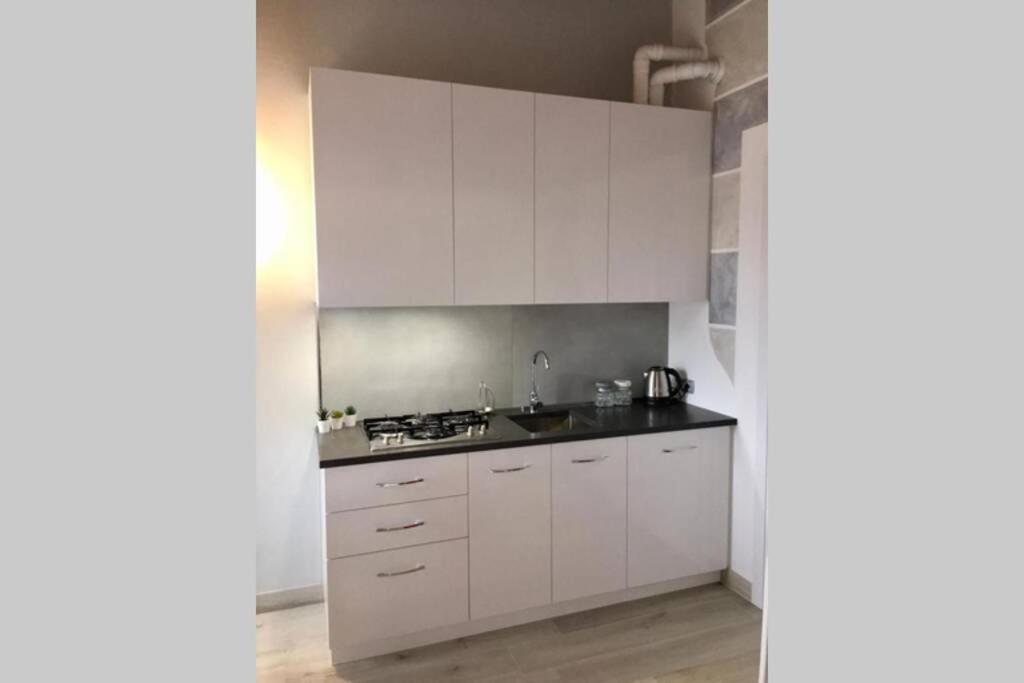 La Petite Maison De Stephanie Clusane Exteriör bild